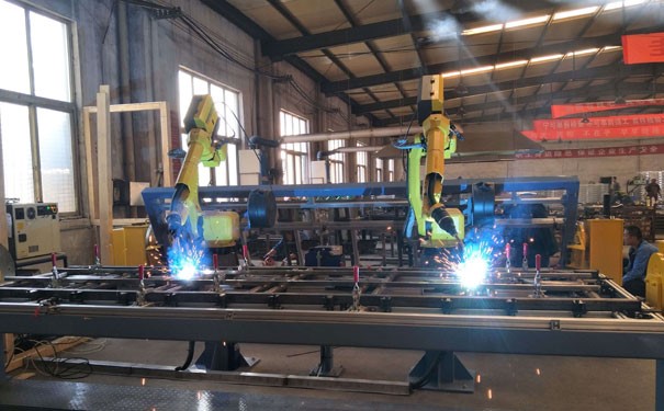 工业机器人虚拟仿真实训基地中工业机器人弧焊作业仿真实训
